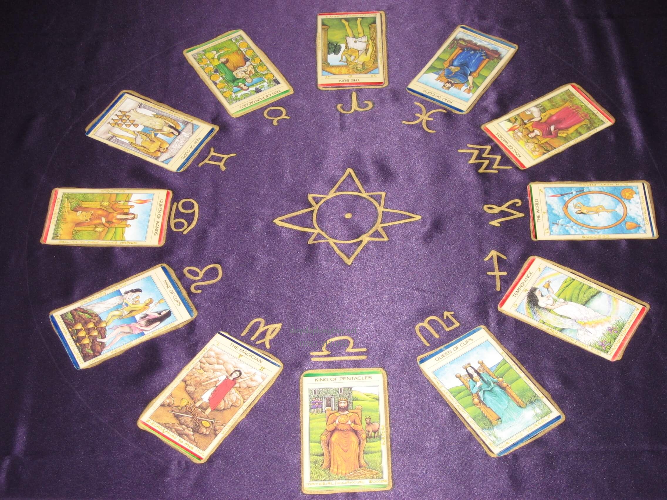 Cung ho&agrave;ng đạo được sử dụng trong b&oacute;i b&agrave;i Tarot rất hiệu nghiệm v&agrave; phổ biến ở c&aacute;c nước phương T&acirc;y