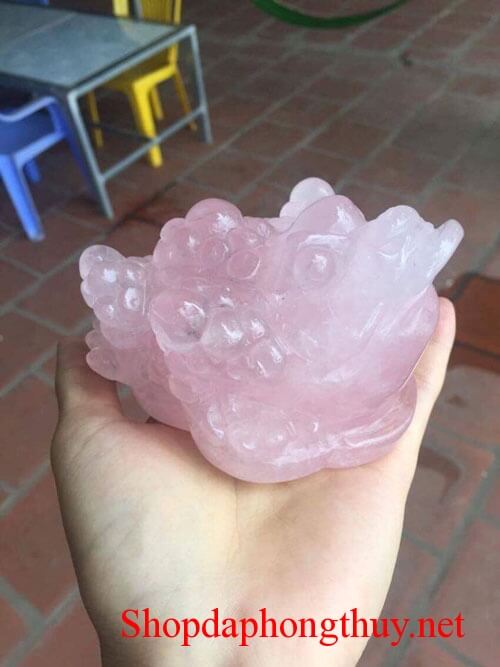 c&oacute;c đ&aacute; thạch anh hồng