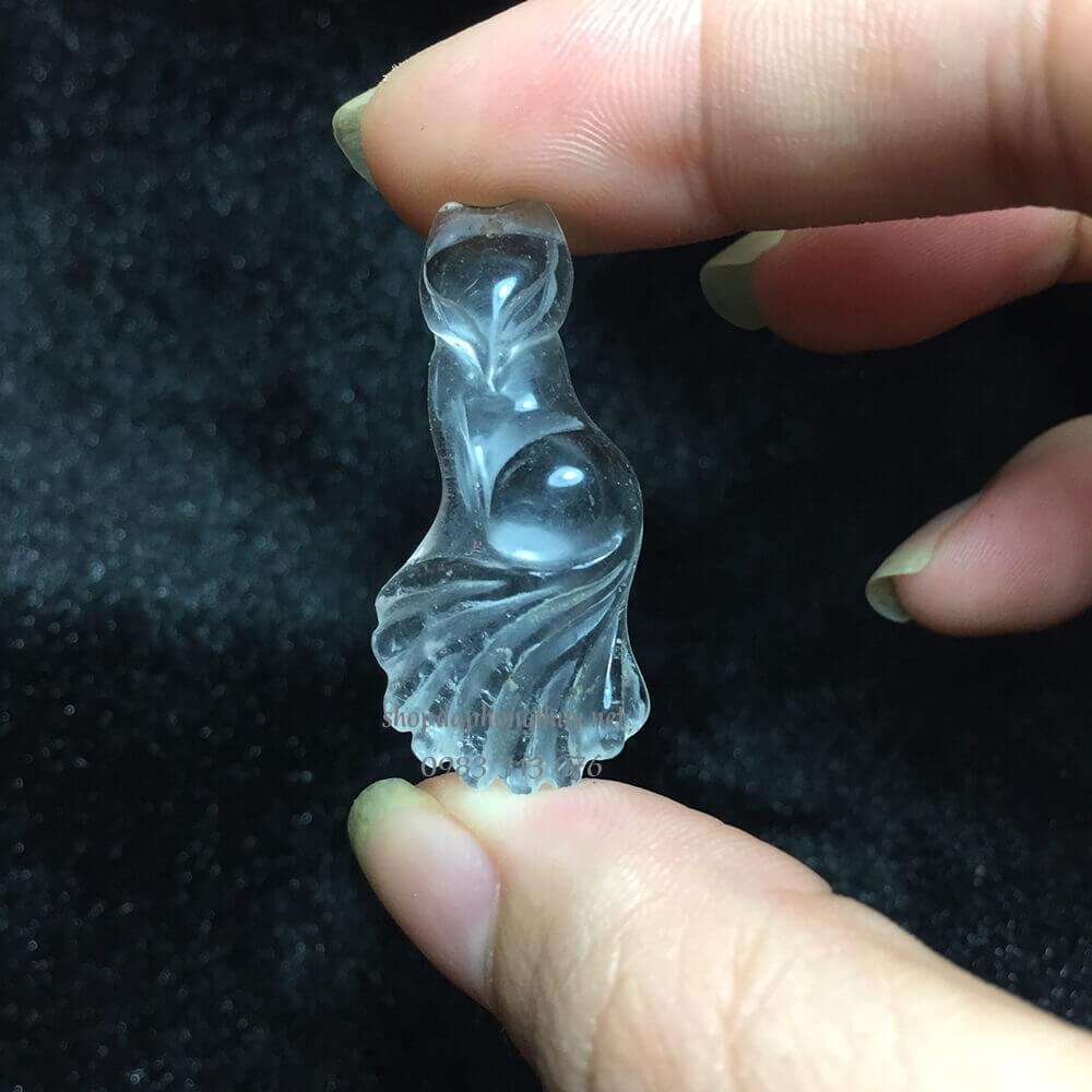 hồ ly thạch anh trắng đu&ocirc;i d&agrave;i