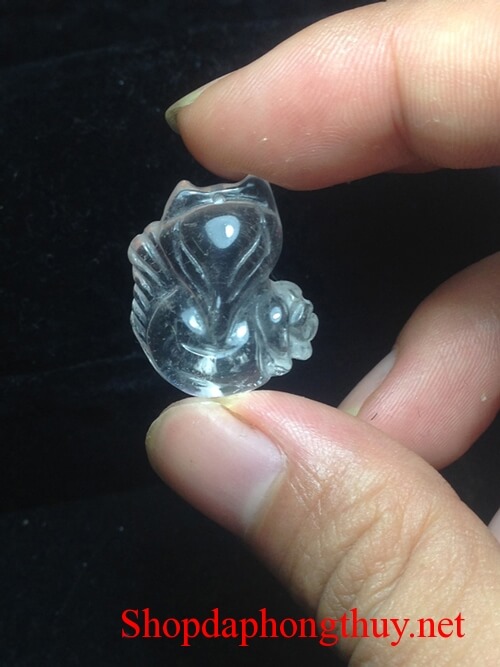 hồ ly đ&aacute; thạch anh trắng