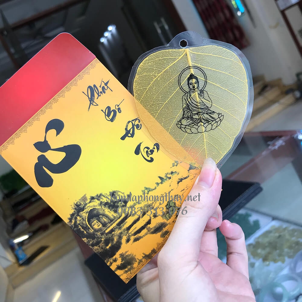 L&aacute; bồ đề b&igrave;nh an - may mắn m&agrave;u v&agrave;ng