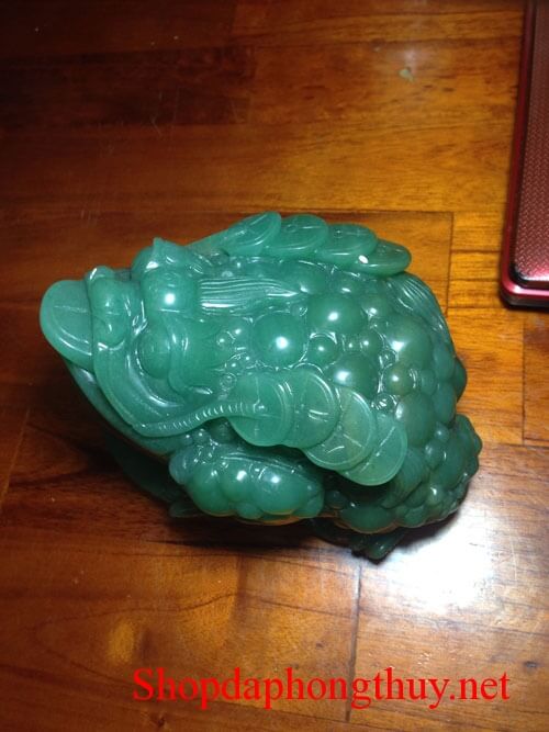 thiem-thu-da-thach-anh-xanh