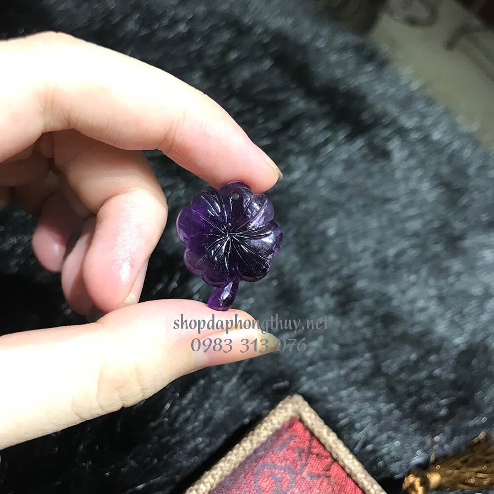 M&agrave;u sắc đ&aacute; hợp mệnh nữ sinh năm 1994