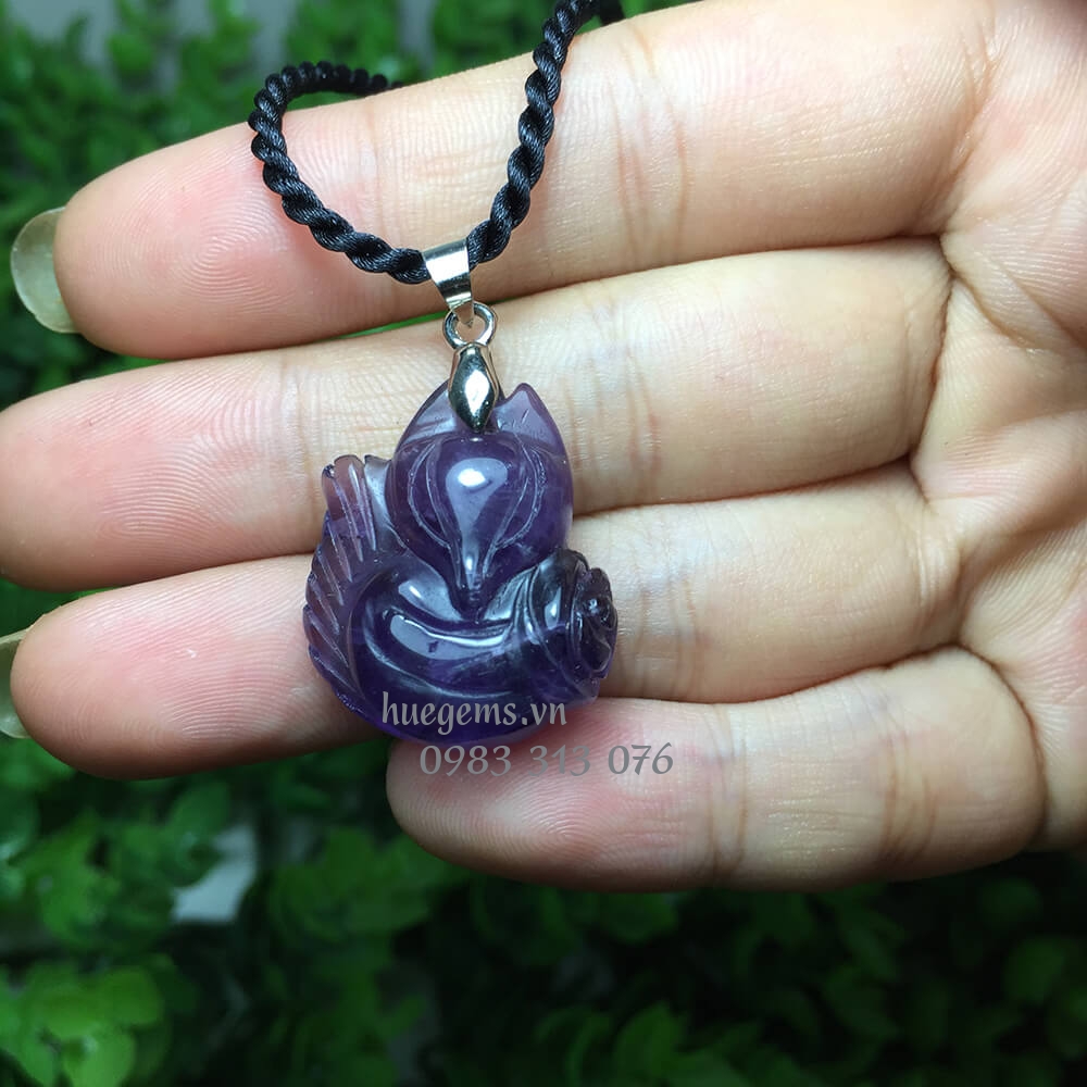 M&agrave;u chế khắc nữ 2004