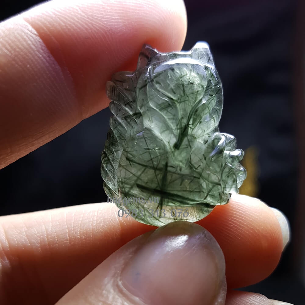 M&agrave;u chế khắc nữ 2009