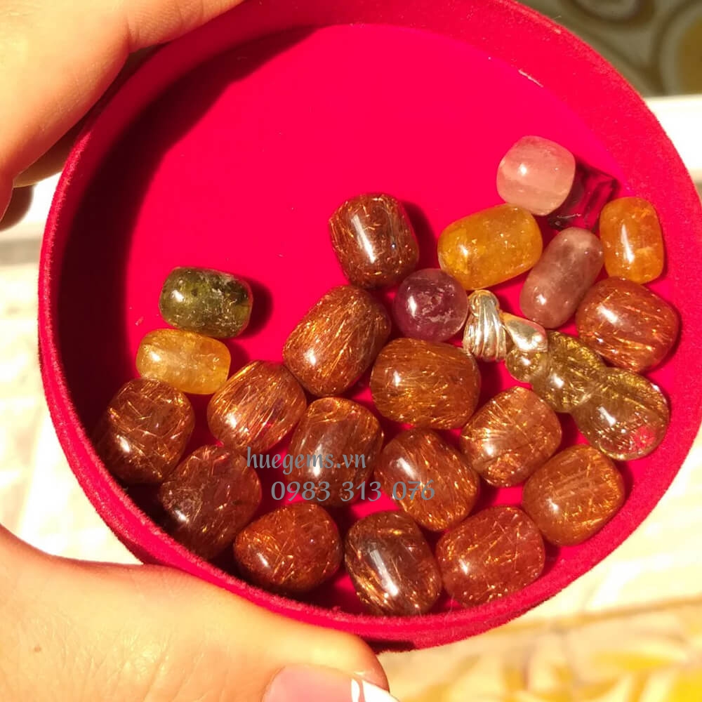 M&agrave;u tương hợp nữ 2003