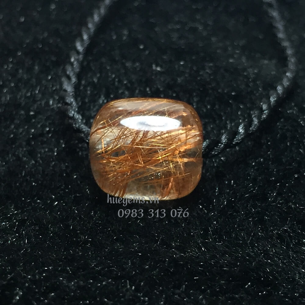 M&agrave;u chế khắc nữ 2004