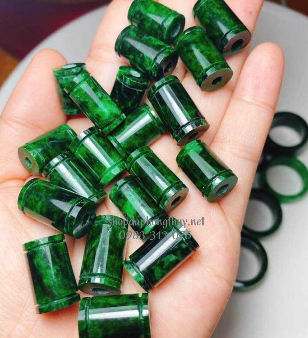 Ngọc phỉ th&uacute;y- jadeit