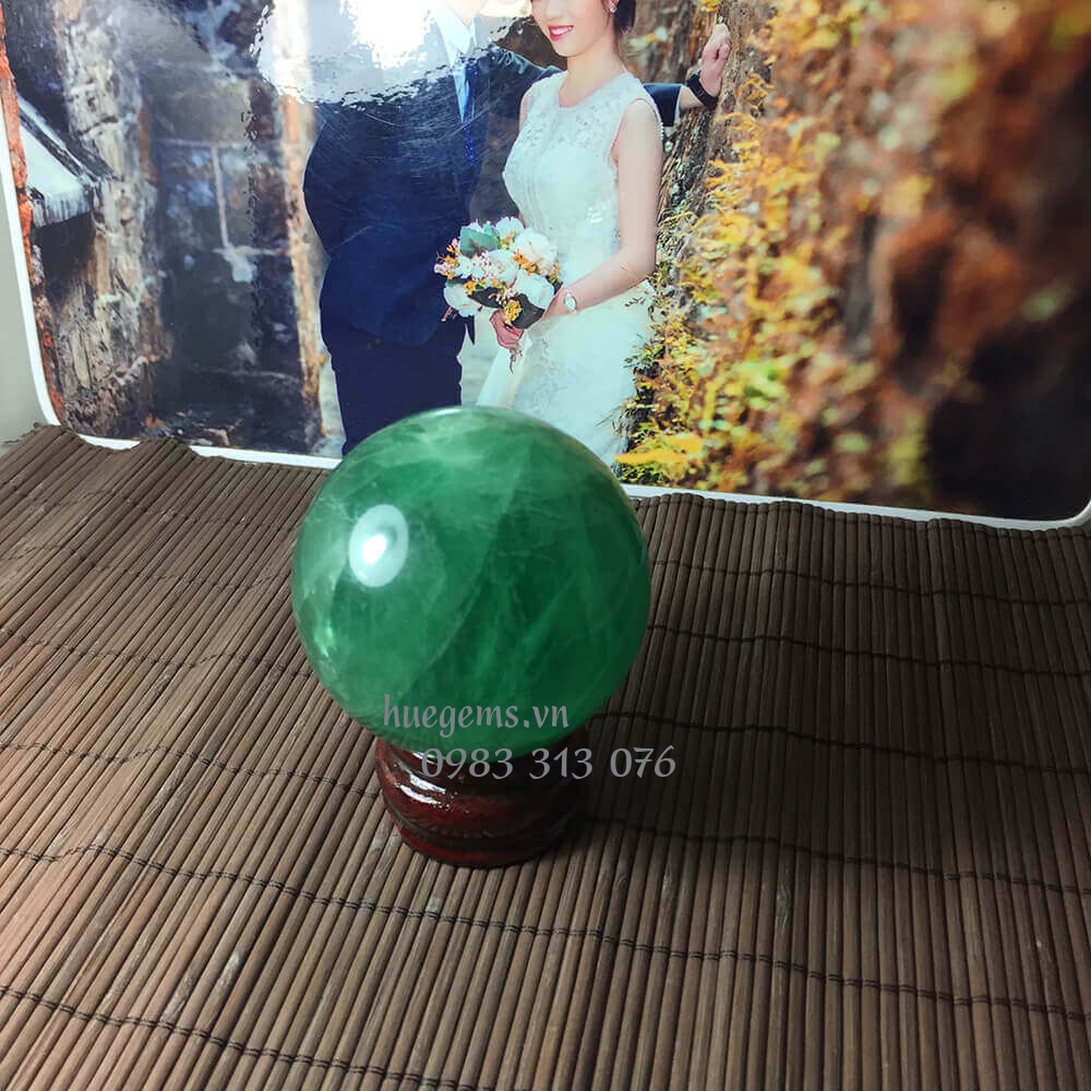 M&agrave;u chế khắc nữ 2019