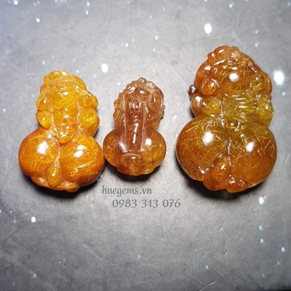 M&agrave;u chế khắc nam 1972