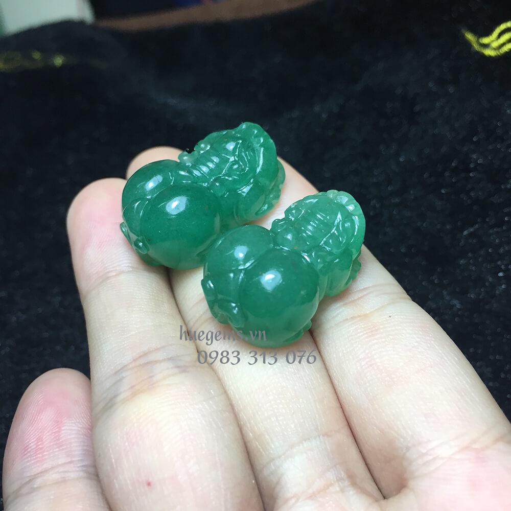 M&agrave;u chế khắc nam 1976