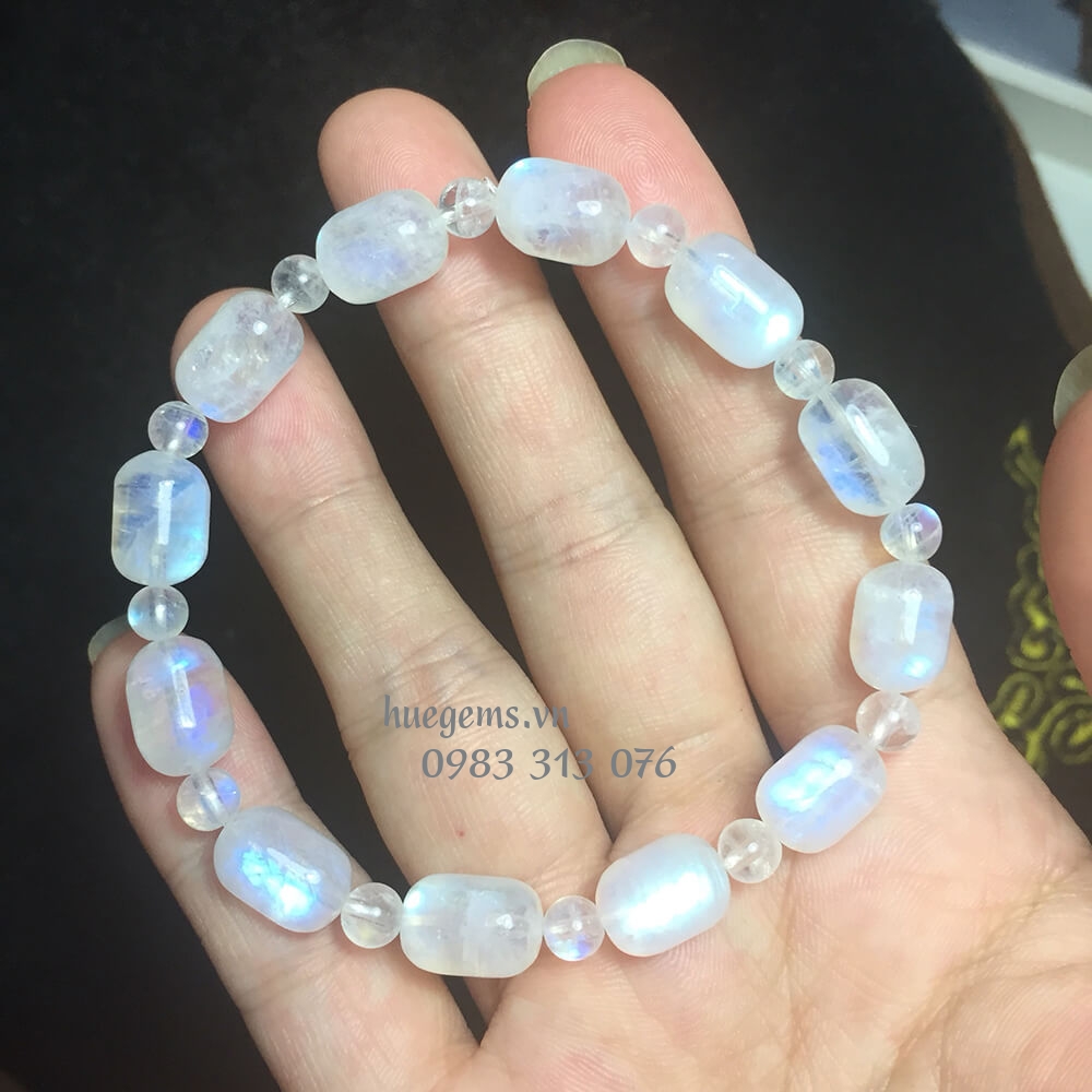 M&agrave;u tương sinh nam 1972