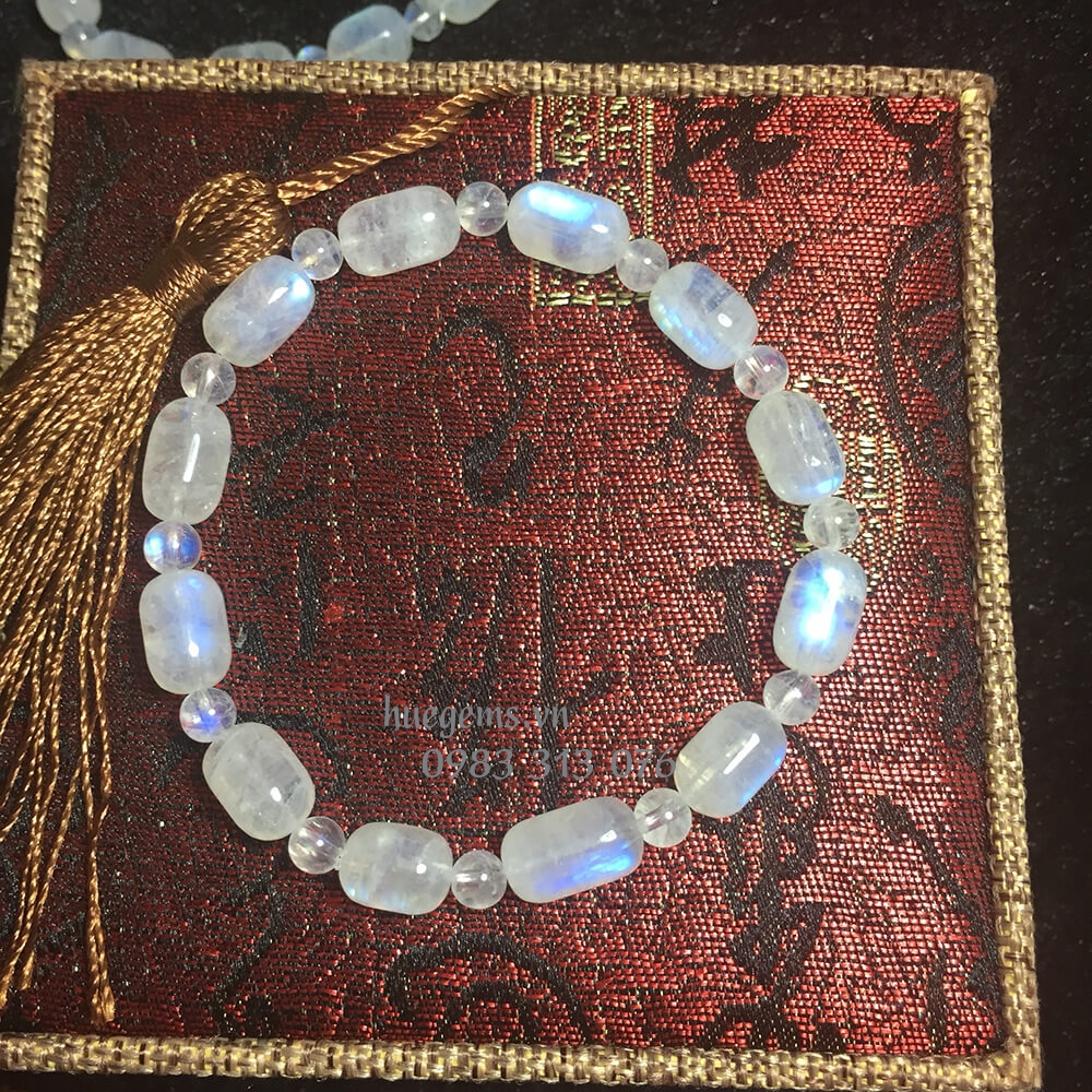 M&agrave;u tương hợp nữ 2019