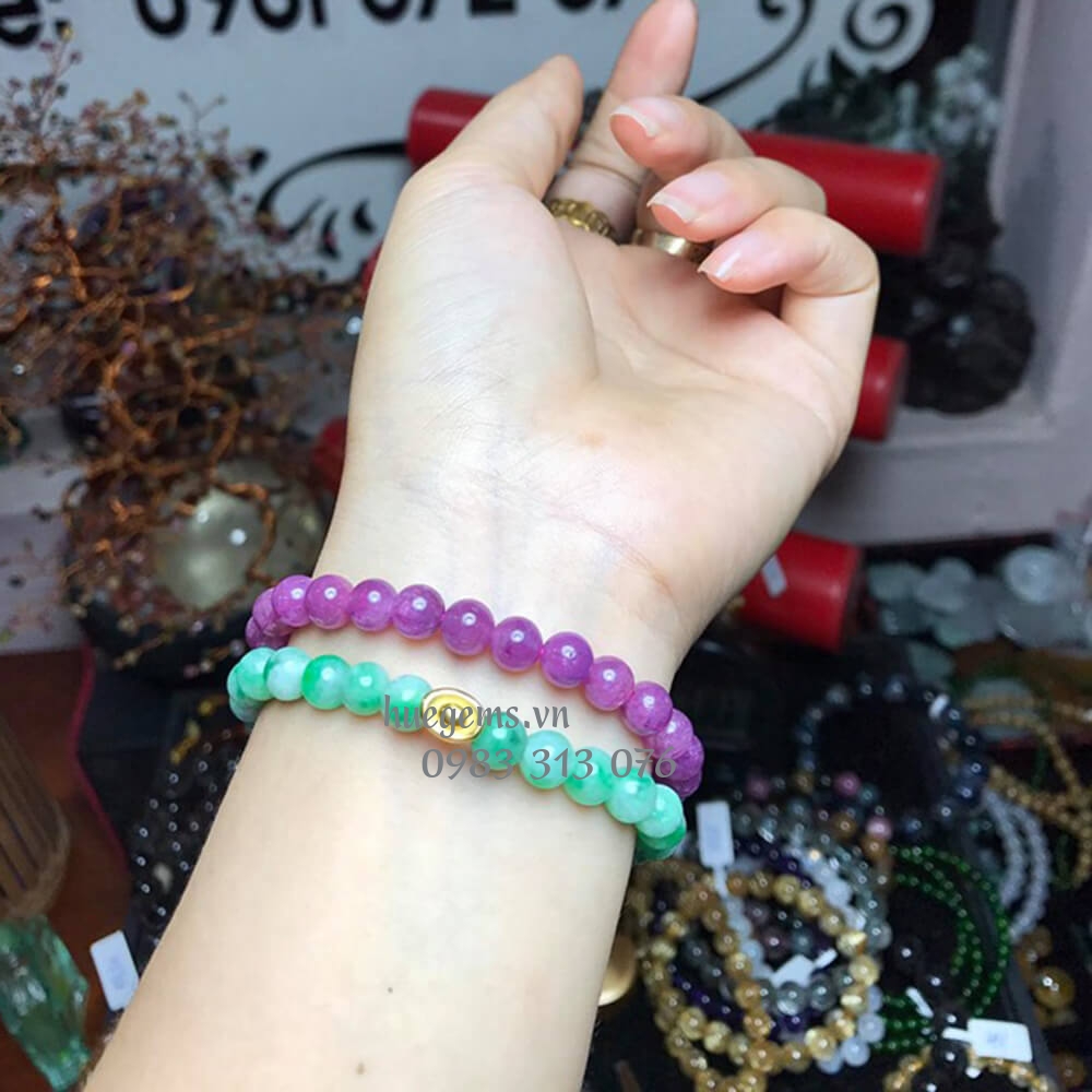 M&agrave;u tương sinh nữ 1981