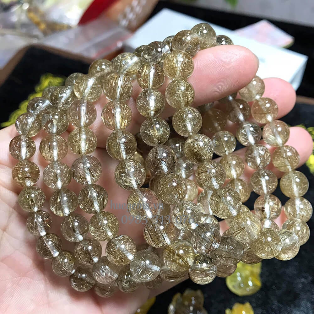 M&agrave;u tương sinh nam 1972