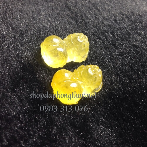 tỳ hưu t&oacute;c v&agrave;ng