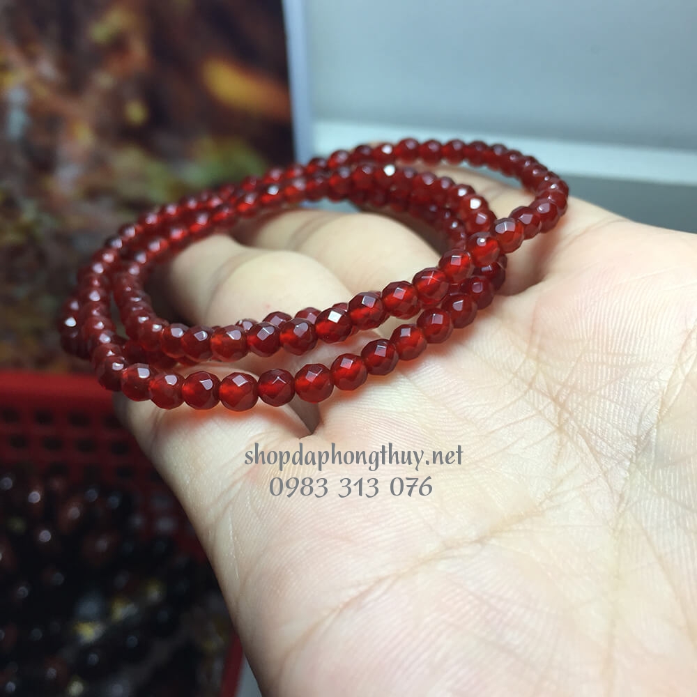 V&ograve;ng đ&aacute; m&atilde; n&atilde;o đỏ cắt gi&aacute;c