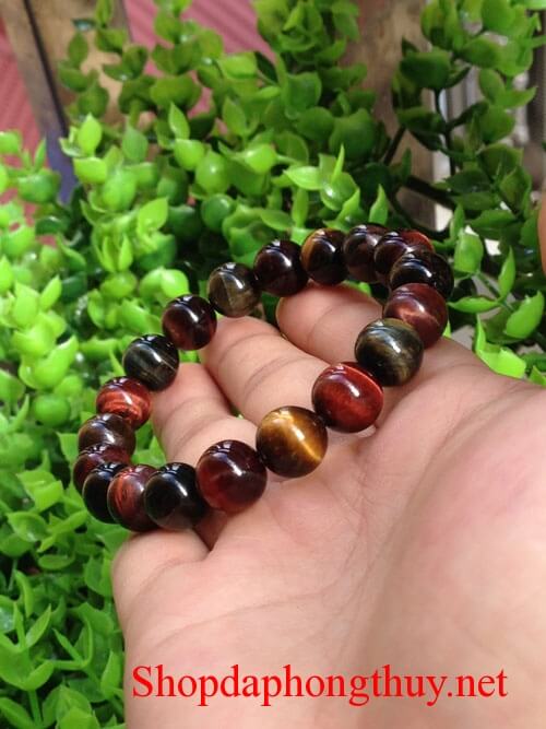 vong-da-mat-ho-da-sac