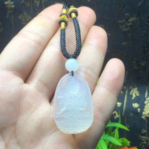 Phật bản mệnh đại thế chí bồ tát mã não trắng