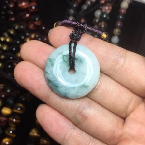 Đồng điếu ngọc phỉ thúy