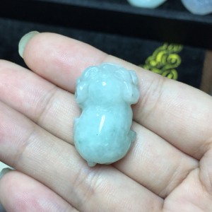 Heo đá ngọc cẩm thạch