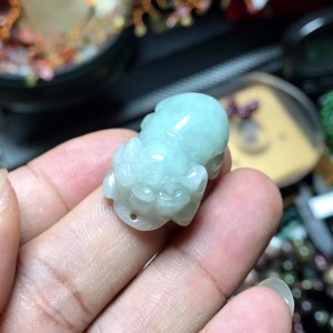 Heo đá ngọc cẩm thạch