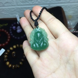 Hồ ly chúa thạch anh xanh