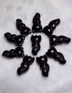 Hồ ly đá Obsidian