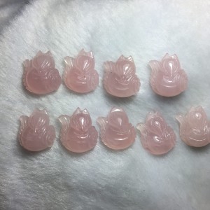 Hồ ly đá thạch anh hồng