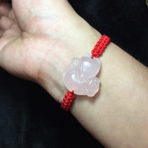 Hồ ly đá thạch anh hồng