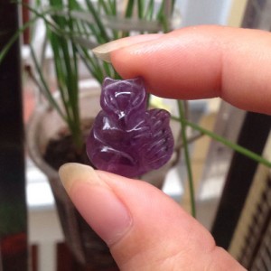 Hồ ly đá thạch anh tím