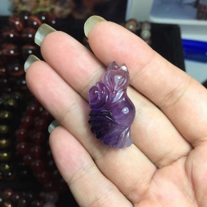 Hồ ly đá thạch anh tím đuôi dài