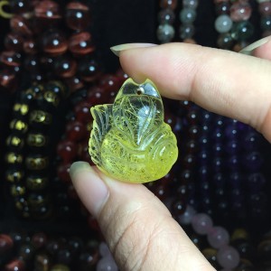 Hồ ly thạch anh tóc vàng