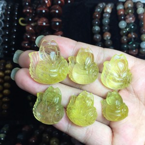 Hồ ly thạch anh tóc vàng