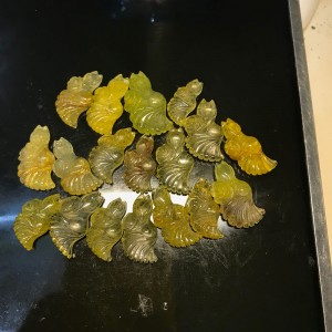 Hồ ly thạch anh tóc vàng đuôi dài