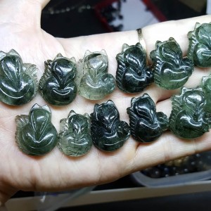 Hồ ly đá thạch anh tóc xanh