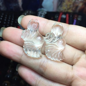 Hồ ly đá thạch anh trắng đuôi dài