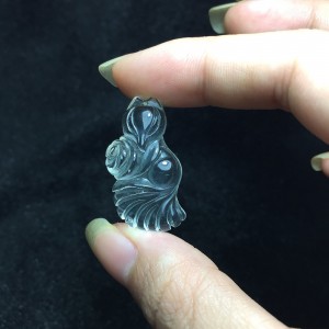 Hồ ly đá thạch anh trắng đuôi dài