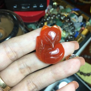 Hồ ly mã não đỏ