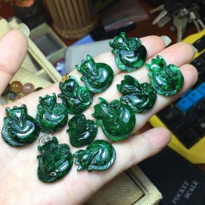 Hồ ly ngọc Jadeit