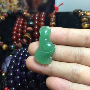 Hồ ly đá thạch anh xanh đuôi dài