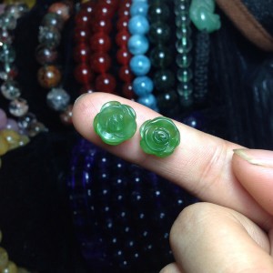 Hoa mẫu đơn ngọc bích nephrite 