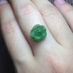 Hoa mẫu đơn ngọc bích nephrite 