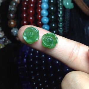 Hoa mẫu đơn ngọc bích nephrite 