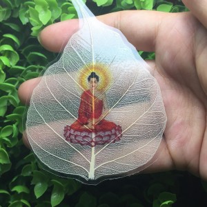 Lá bồ đề in hình phật bình an - may mắn màu trắng