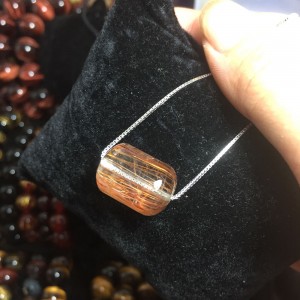 Lu thống đá thạch anh tóc đỏ