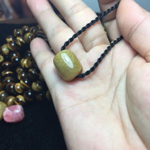 Lu thống đá thạch anh tóc vàng