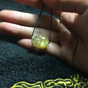 Lu thống đá thạch anh tóc vàng