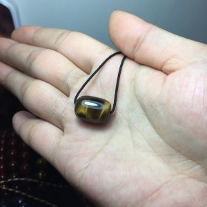 Lu thống đá mắt hổ nâu vàng