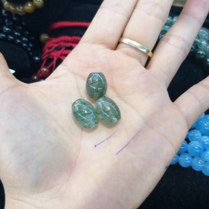 Lu thống thạch anh tóc xanh